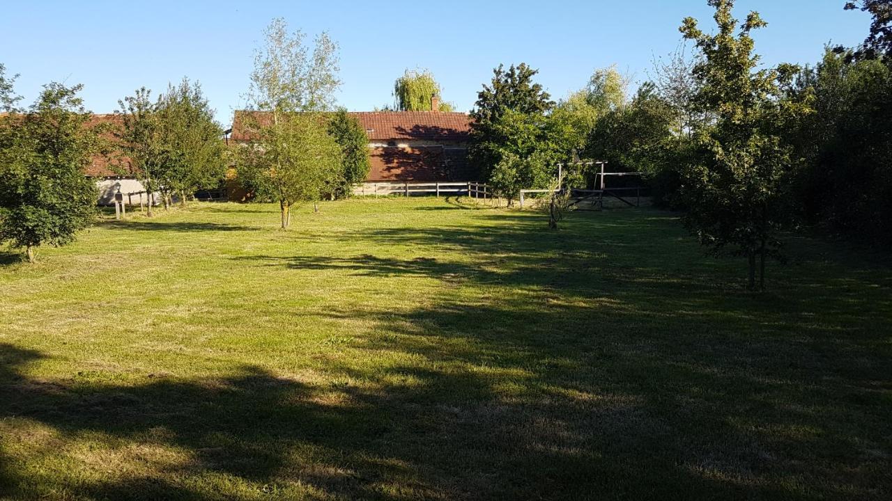 Bed and Breakfast Le Petit Moulin Saint-Hilaire  Exterior foto