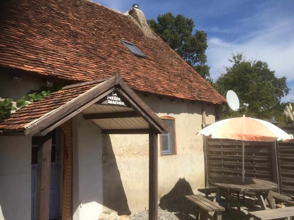 Bed and Breakfast Le Petit Moulin Saint-Hilaire  Exterior foto
